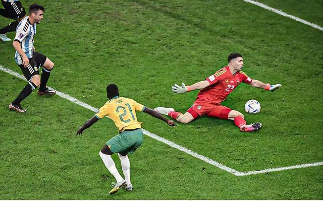 关于社区盾倒计时，阿斯顿维拉国际比赛日外线爆发，细节引发关注，目标明确，球探报告显示潜力的信息