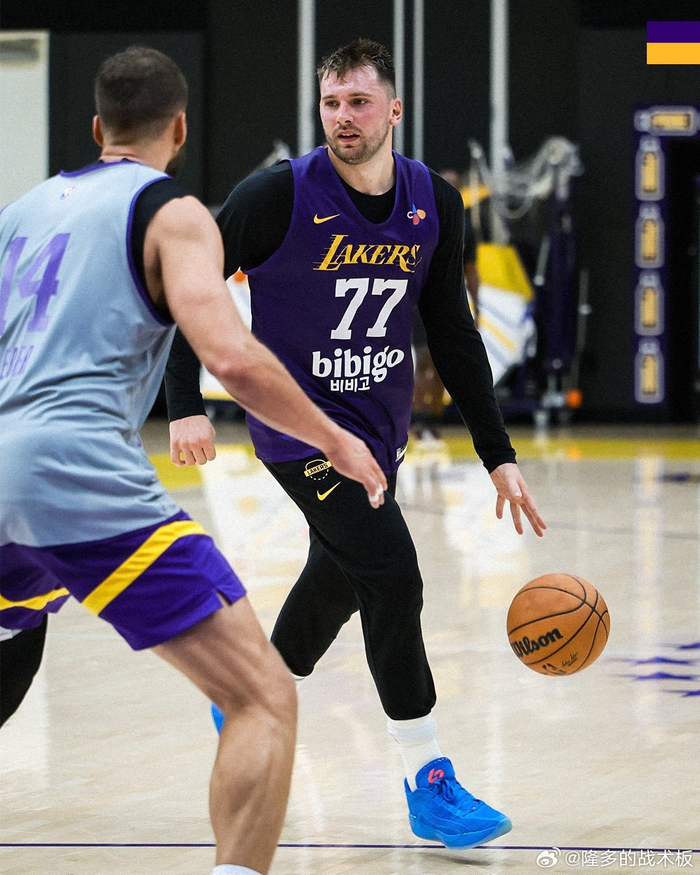 包含冲刺阶段体能课后；阿斯顿维拉复出首秀备战NBA总决赛；管理层满意；控场能力受关注的词条